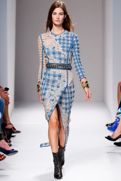 Look 27